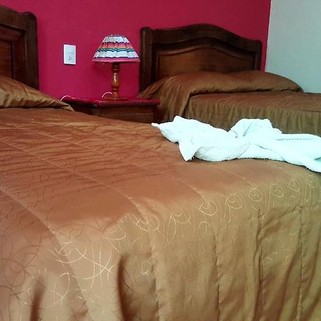 Hotel Posada Las Rosas San Cristóbal de Las Casas Esterno foto